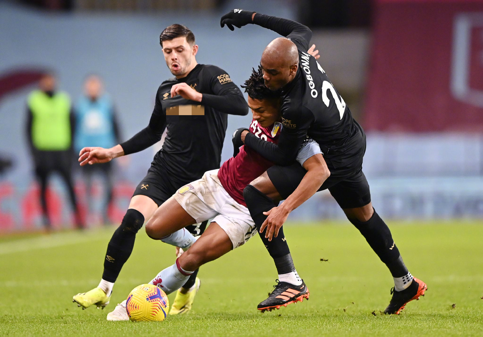 球帮助队友 球帮助队友